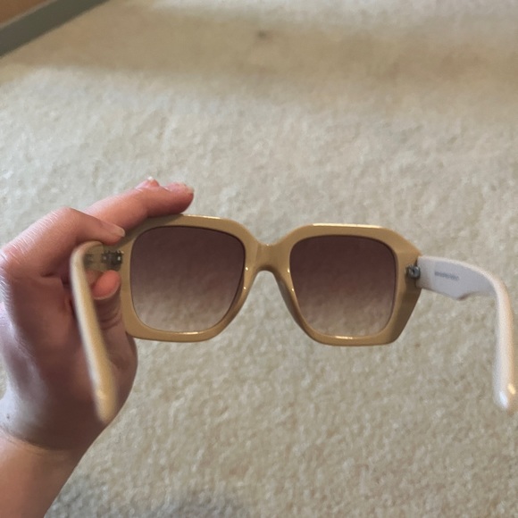 Target Trendy Sunglasses - Picture 3 of 3